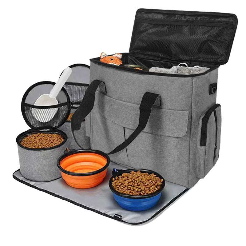 Mochila cinza dobrável para ração de cachorro e gato, com dois recipientes para comida e uma colher.